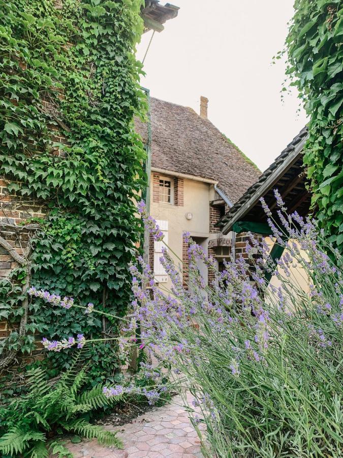 La Maison Pieuse Villiers-Saint-Benoit Exterior photo
